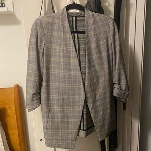 Aritizia Babton plaid blazer